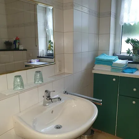 Thoennes Apartment *